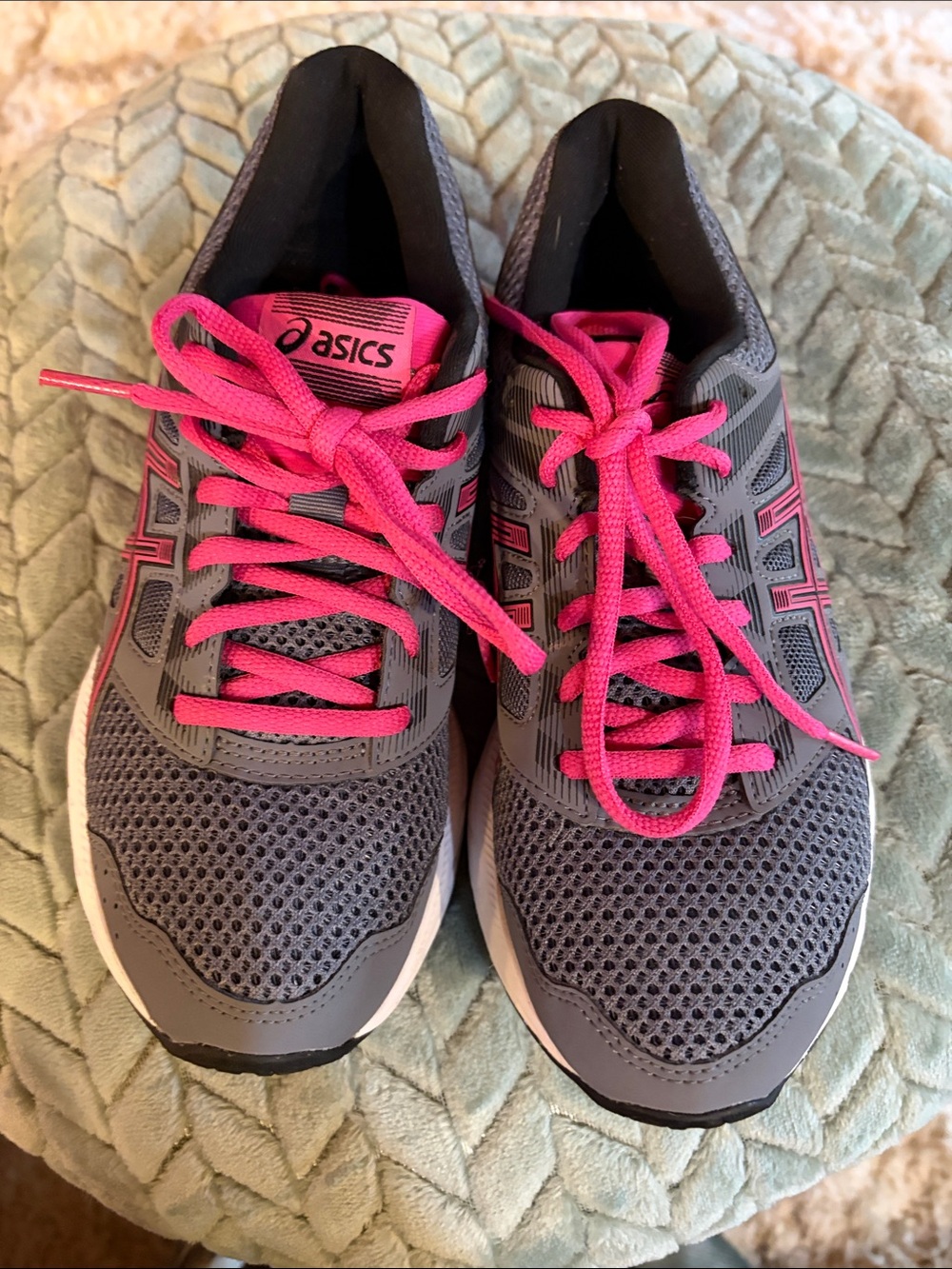 ASICS Women's Gray Running Shoes with Bright Pink Laces